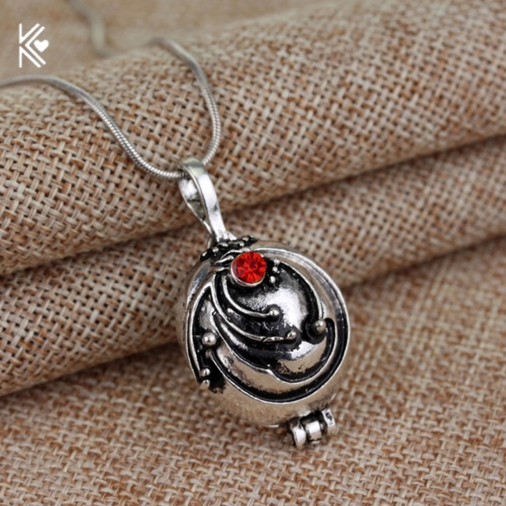 Vampire Diaries Elena Gilbert Necklace